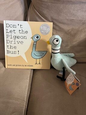 Don't Let the Pigeon Drive the Bus! Hardcover Book And Stuffed Toy Pigeon 7” Set